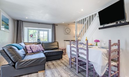 2 Bed in Bude 3