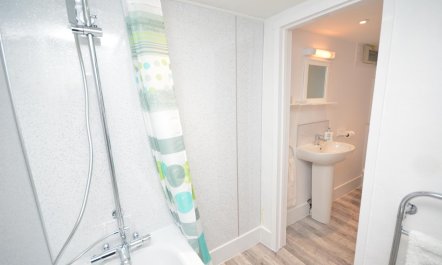 2 Bed in Bude 3