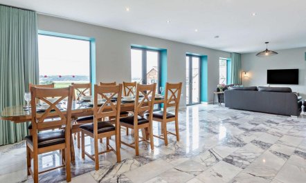 4 Bed in Talsarnau 3