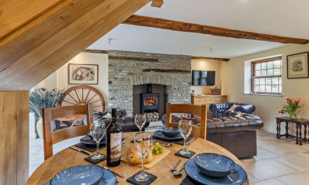 2 Bed in Brecon 4