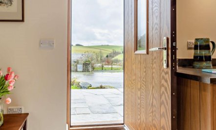 2 Bed in Brecon 9