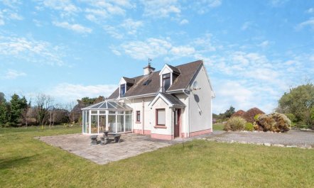 3 Bed in Castlegregory