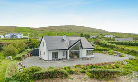 3 Bed in Louisburgh