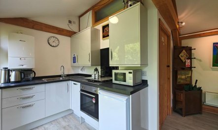 1 Bed in Barton Stacey 4