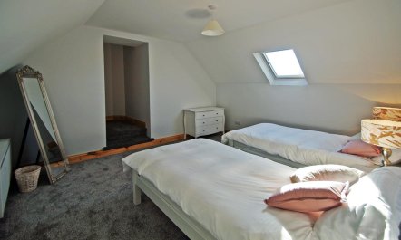 4 Bed in Kilbrittain 9