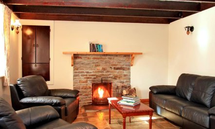 4 Bed in Caherdaniel 1