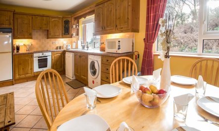 4 Bed in Rathmullan 5