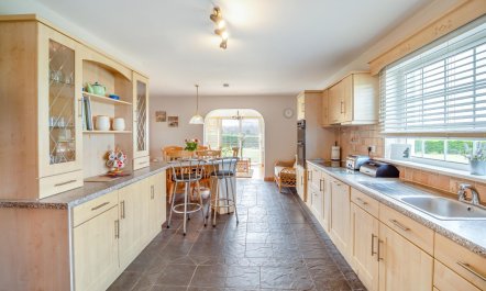 4 Bed in Killarney 7