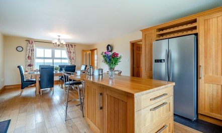 4 Bed in Schull 8