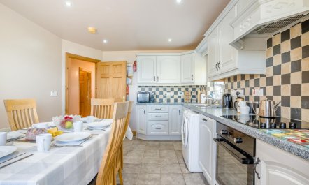 4 Bed in Cushendun 7