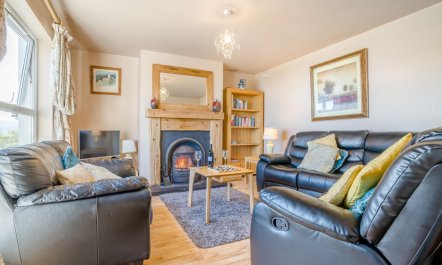 4 Bed in Cushendun 1