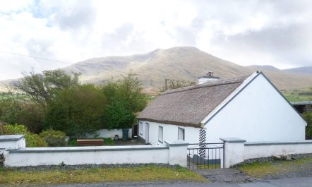 2 Bed in Westport Quay 7