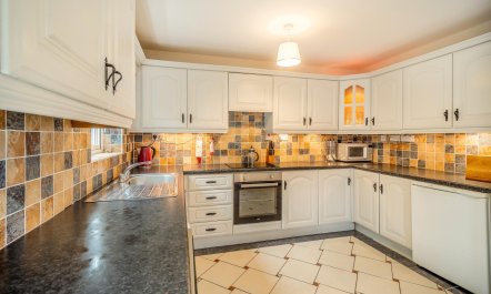 4 Bed in Portnoo 5