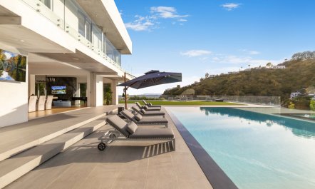 Hollywood Hills Hideaway