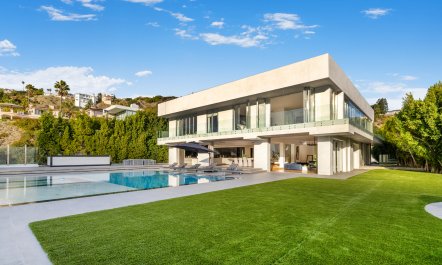 Hollywood Hills Hideaway 1