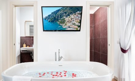 The Gold of Sorrento 5