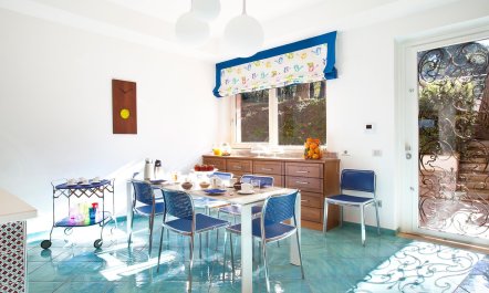 The Coastal Breeze 7