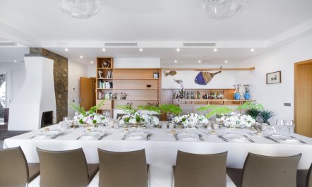 The Coastal Breeze 4