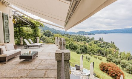 A Romantic Rendezvous 1