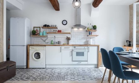 Provençal Promise 6