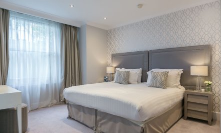 Wave From The Platform 8