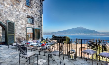 Vesuvio Retreat