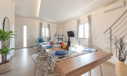 Sicilian Seaside Villa 4