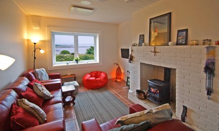 2 Bed in Saltmills 1