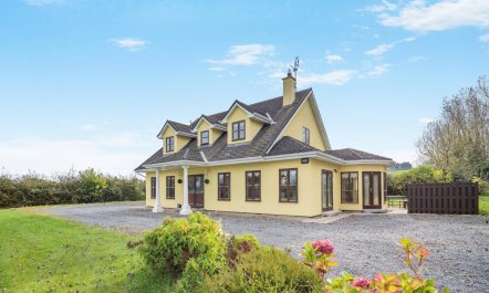 5 Bed in Westport