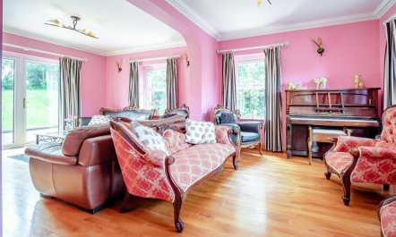 4 Bed in Aghabullogue 1