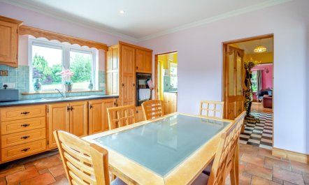 4 Bed in Aghabullogue 6