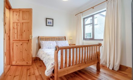 4 Bed in Inch 8