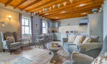 2 Bed in Wellingtonbridge 1