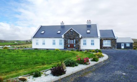 5 Bed in Belmullet