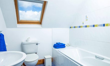 4 Bed in Ballydavid 9