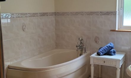 5 Bed in Mountcharles 8