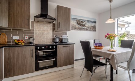3 Bed in Portballintrae 4