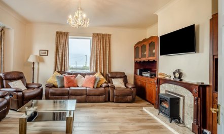 5 Bed in Achill Sound 1