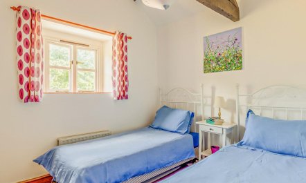 3 Bed in West Quantoxhead 9