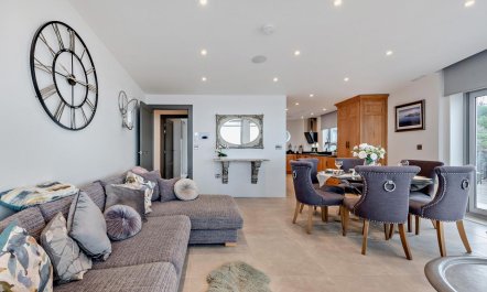 2 Bed in Tenby 8
