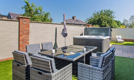 4 Bed in Saint Asaph 1