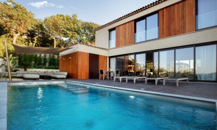 Tropez Views 1