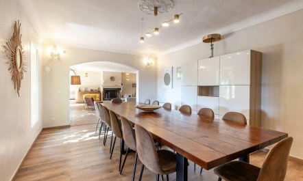 Postcard Farmhouse 8