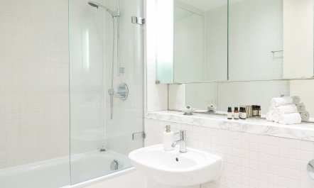 Baker Street Charm 7