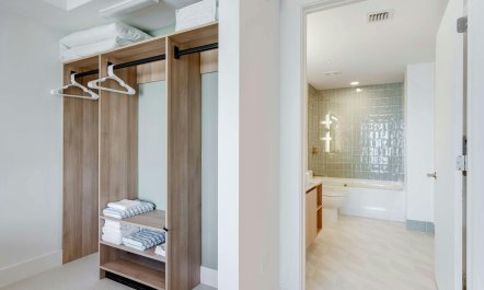 Downtown Splendour 4