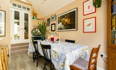 The Battersea Green 9