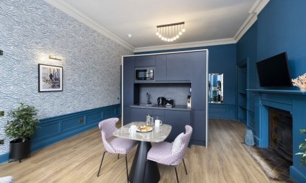 The Thistle & Rose 5