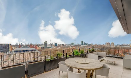 King's Cross Jewel 7