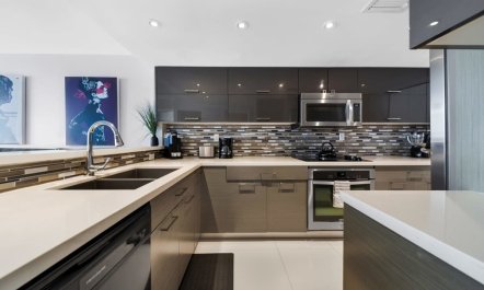 Skyline Jewel 9