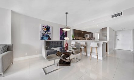 Skyline Jewel 8